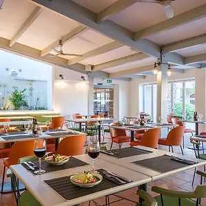4* Hotel Oassium At Estival Park